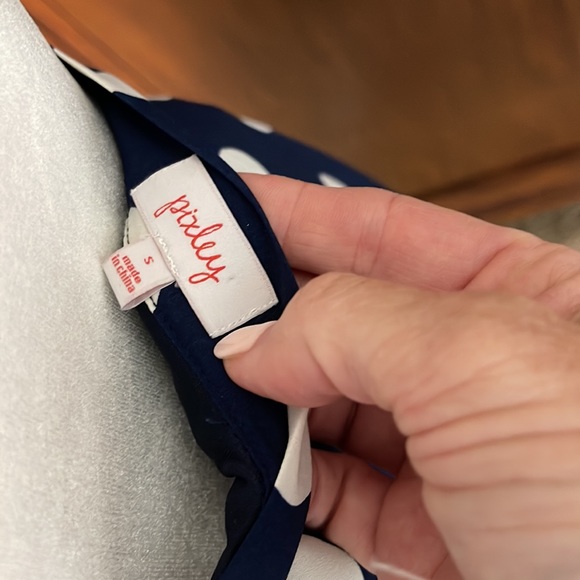 Navy polka dot skirt. In like new condition. Size small. - Picture 2 of 2